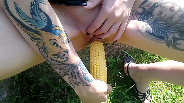 Public Corn-Filled Pussy Fucks With Lucy Ravenblood