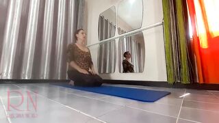 Regina Noir. Yoga In Sexy Leotards And Latex Leggings Is Doing Yoga In The Gym. 1