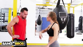 Bangbros - Sweaty Pawg Nicole Aniston Fucks Her Trainer In Boxing Ring