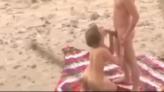 Stepdaughter 20 And Bf On The Beach (Voyeur)